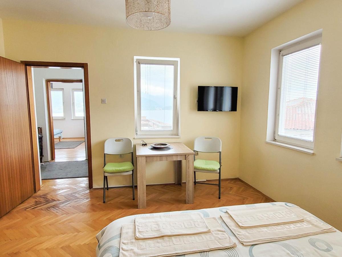 Meli Apartment Ohrid Bagian luar foto